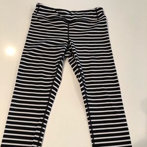 Athleta girl B&W striped crop leggings